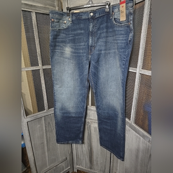 Levi's Relaxed Straight Fit (B&T) 48x32 Blue Jeans, NWT - Picture 1 of 4